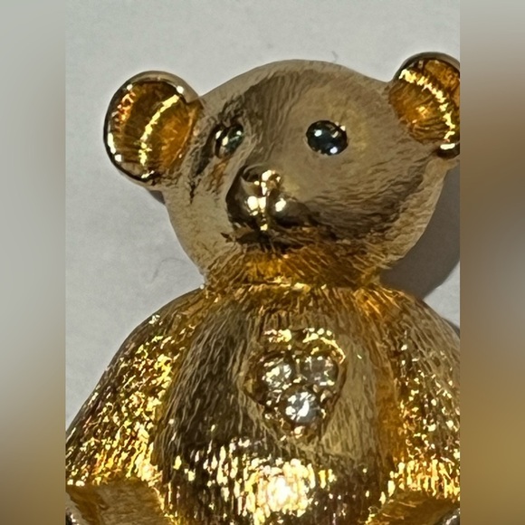 Lady Remington Teddy Bear Brooch Pin 1.5"L x 1.25"W x 0.25"H - Picture 6 of 12